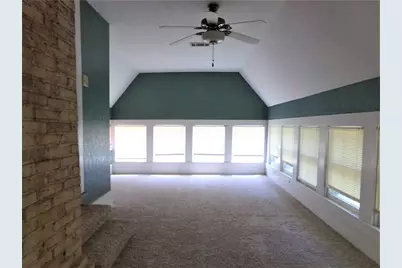 300 S Summit Street, Weimar, TX 78962 - Photo 25