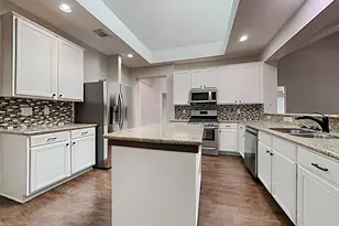 2108 Stillwater Bay Ct, League City, TX 77573 - Photo 3