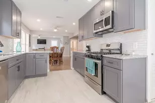 1408 Bowie Dr, Galveston, TX 77551 - Photo 9