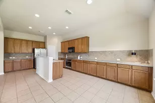 6726 Charlton St, Sugar Land, TX 77479 - Photo 7