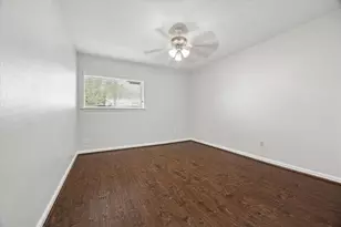 8515 Cookglass Dr, Houston, TX 77072 - Photo 9