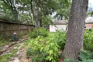 27 N Duskwood Pl, The Woodlands, TX 77381 - Photo 7