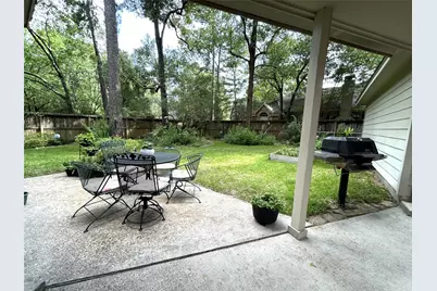 27 N Duskwood Place, The Woodlands, TX 77381 - Photo 5