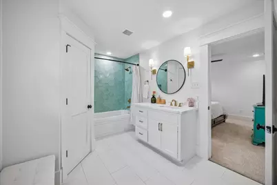 215 E 26th Street, Houston, TX 77008 - Photo 23