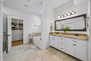 215 E 26th St, Houston, TX 77008 - Photo 19