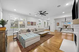 215 E 26th St, Houston, TX 77008 - Photo 7