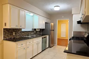 13430 Exton Ln, Houston, TX 77070 - Photo 11