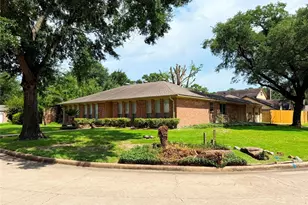 13430 Exton Ln, Houston, TX 77070 - Photo 3