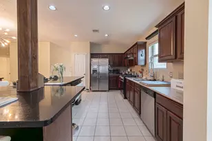 674 Fountain View Ln, League City, TX 77573 - Photo 9