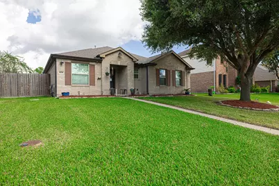 674 Fountain View Lane, League City, TX 77573 - Photo 3