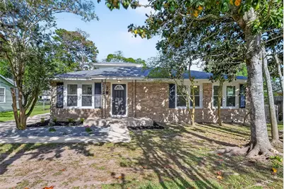 729 Loggins Drive, West Columbia, TX 77486 - Photo 3