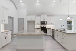 134 Comal Dr, Baytown, TX 77523 - Photo 13