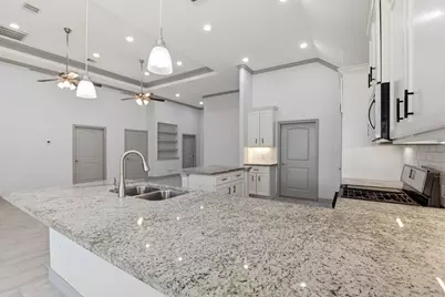 134 Comal Drive, Baytown, TX 77523 - Photo 17