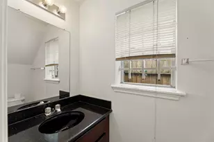 8226 Gold Tee Dr, Houston, TX 77036 - Photo 7