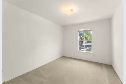 8226 Gold Tee Drive, Houston, TX 77036 - Photo 21