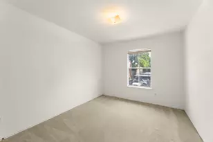 8226 Gold Tee Dr, Houston, TX 77036 - Photo 21