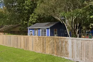 6907 Finch St, Houston, TX 77028 - Photo 5