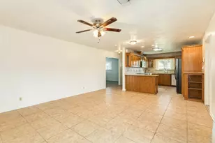 117 Talisman St, Lake Jackson, TX 77566 - Photo 13