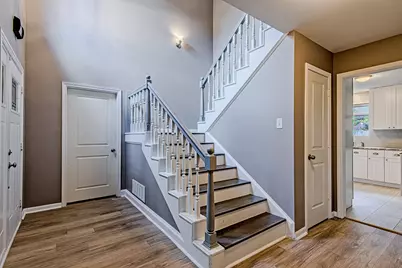 3323 Lost Hollow Drive, Houston, TX 77339 - Photo 9