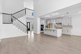 10919 Spring Wind Dr, Missouri City, TX 77459 - Photo 9