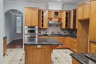 4147 Levonshire Dr, Houston, TX 77025 - Photo 11