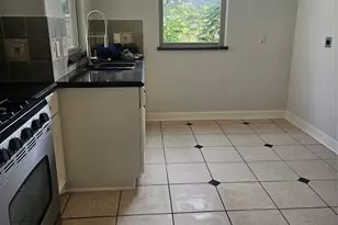 4147 Levonshire Dr, Houston, TX 77025 - Photo 9