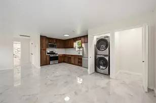 8411 Botany Ln, Houston, TX 77075 - Photo 7