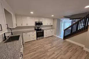 10731 Hillside Dr, Montgomery, TX 77356 - Photo 7