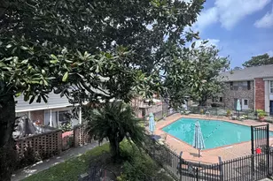 4410 T C Jester Blvd, Houston, TX 77018 - Photo 11