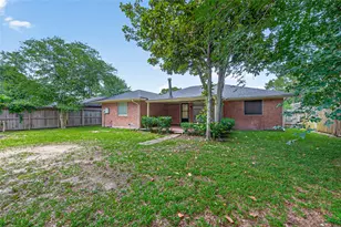 2502 Old Oak Ln, Houston, TX 77339 - Photo 17