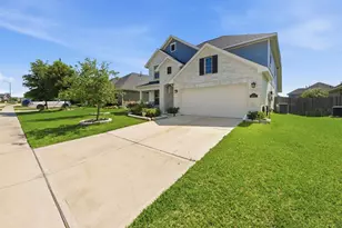 8411 Delta Down Dr, Fulshear, TX 77441 - Photo 3