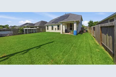 8411 Delta Down Dr Drive, Fulshear, TX 77441 - Photo 33