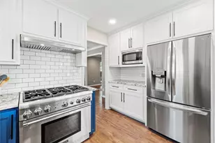 6031 McKnight St, Houston, TX 77035 - Photo 17