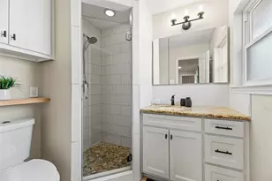 6031 McKnight St, Houston, TX 77035 - Photo 23