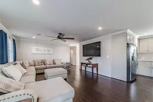5103 Captains Dr, Dickinson, TX 77539 - Photo 11