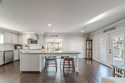 5103 Captains Drive, Dickinson, TX 77539 - Photo 13