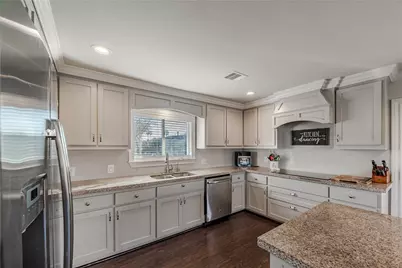 5103 Captains Drive, Dickinson, TX 77539 - Photo 13