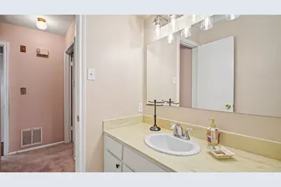 8926 Langdon Lane, Houston, TX 77036 - Photo 29