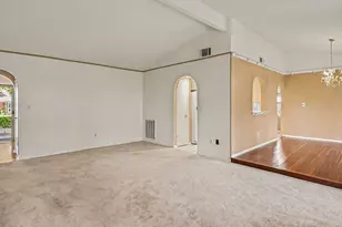 8926 Langdon Ln, Houston, TX 77036 - Photo 7