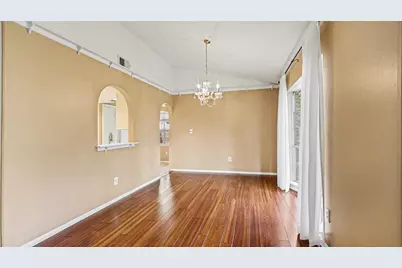 8926 Langdon Lane, Houston, TX 77036 - Photo 13