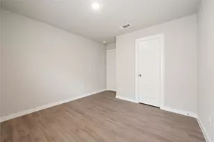 8635 Jetty Glen Dr, Cypress, TX 77433 - Photo 15