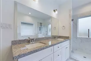 6404 Pregonero Ln, Houston, TX 77048 - Photo 11