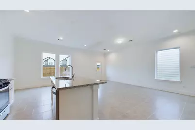 6404 Pregonero Lane, Houston, TX 77048 - Photo 13
