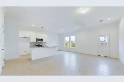 6404 Pregonero Lane, Houston, TX 77048 - Photo 1