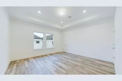 6404 Pregonero Lane, Houston, TX 77048 - Photo 17