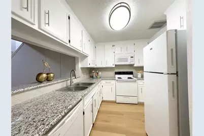 13716 Hollowgreen Drive #3704, Houston, TX 77082 - Photo 5