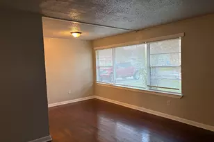 5818 Glenhurst Dr, Houston, TX 77033 - Photo 5