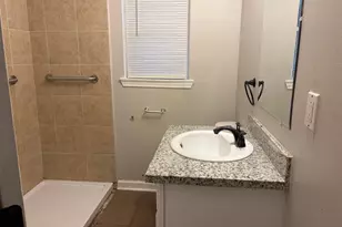 5818 Glenhurst Dr, Houston, TX 77033 - Photo 21