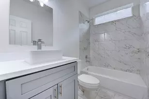 8202 Homewood Ln, Houston, TX 77028 - Photo 29