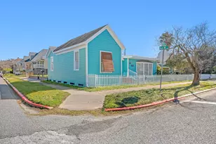 1302 15th St, Galveston, TX 77550 - Photo 29